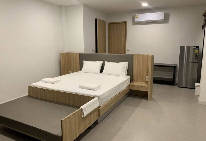 غرفة ديلوكس مطلّة علي البحر مزوَّدة بشُرفة, Samutra Residences