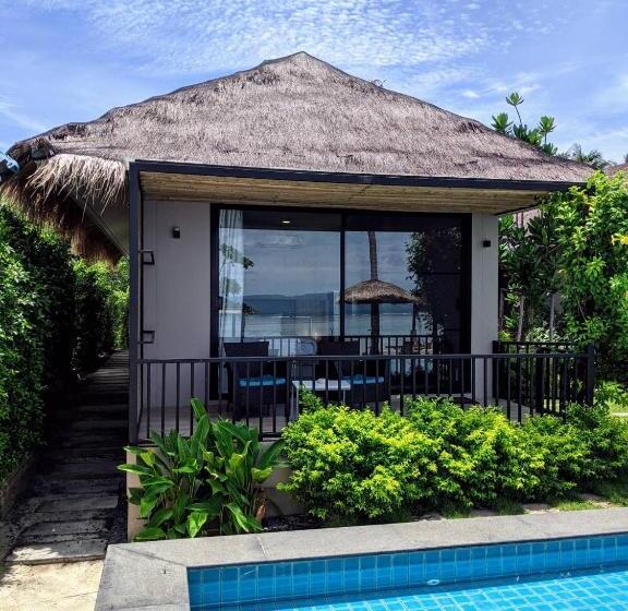 غرفة ديلوكس مطلّة علي البحر مزوَّدة بشُرفة, Samutra Residences