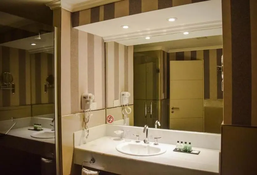 Standard Kolmen Hengen Huone, Platinum Hotel Casino