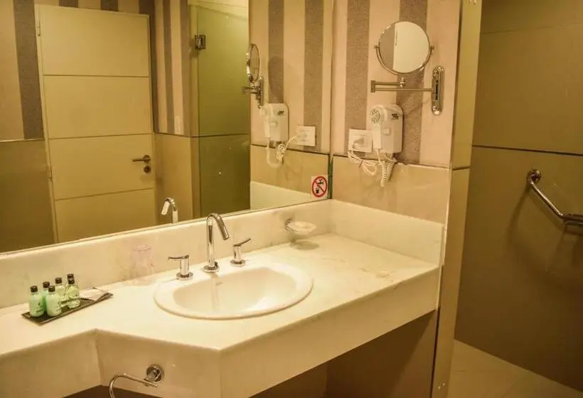 Sviitti King-vuode, Platinum Hotel Casino