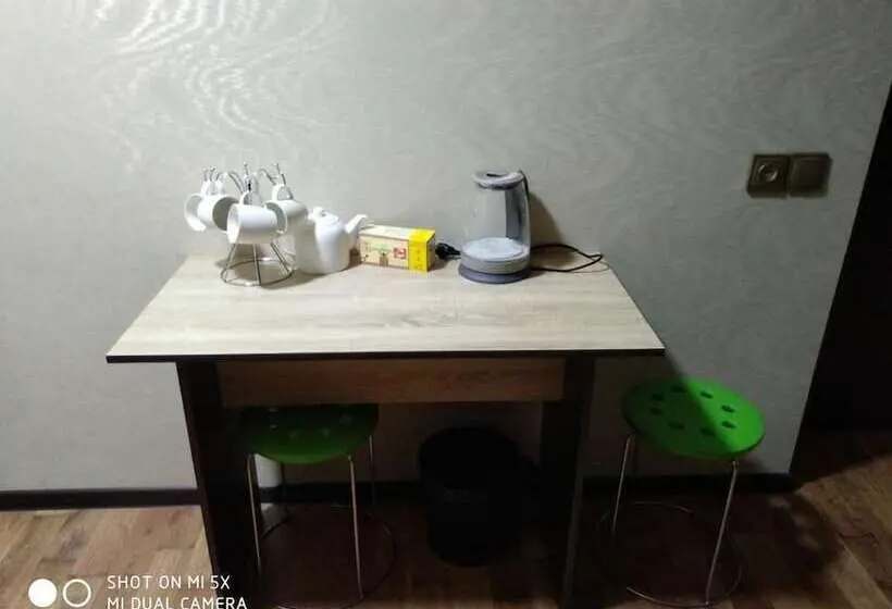 اتاق لوکس سه تخته, Medi Guest House