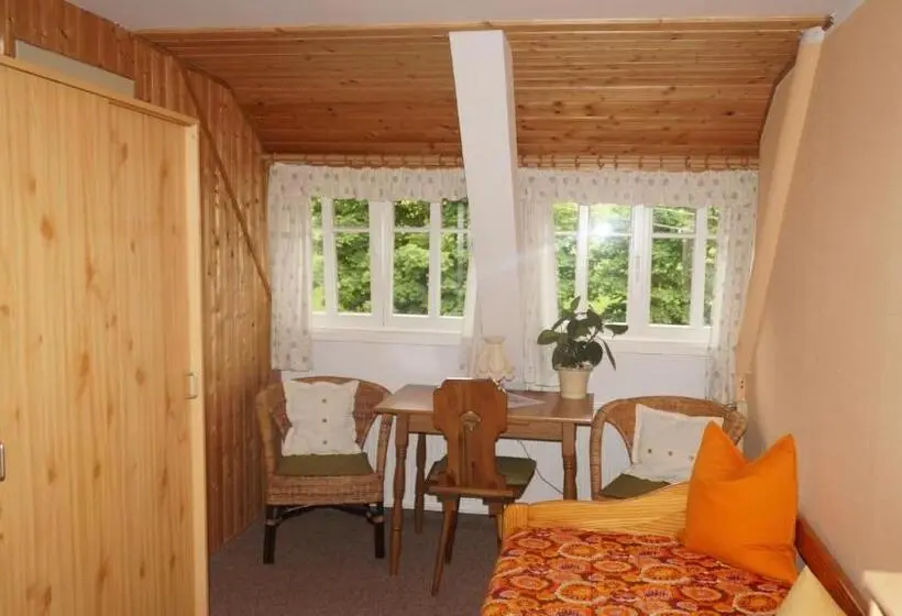 Standard Kolmen Hengen Huone, Pension Grenzbaude, Waltersdorf, Sachsen