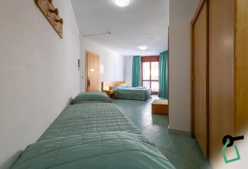 スタンダード４人部屋, Hotiday Alghero Spiaggia