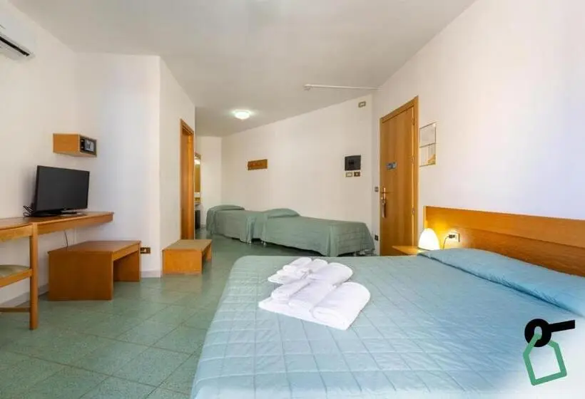 スタンダード４人部屋, Hotiday Alghero Spiaggia