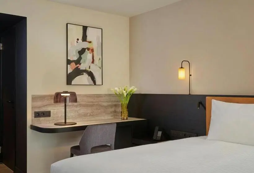 Juniorsviitti, Courtyard By Marriott Ghent