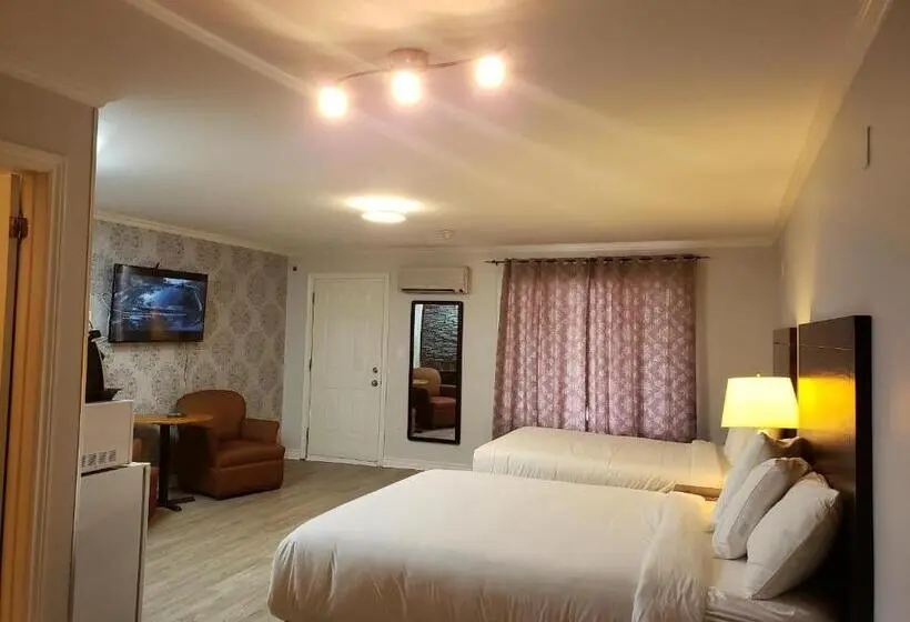 Deluxe-sviitti, Regency Inn & Suites