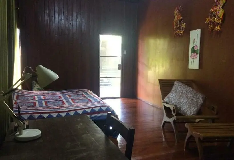 اتاق استاندارد با بالکن, Lotus Place Sukhothai