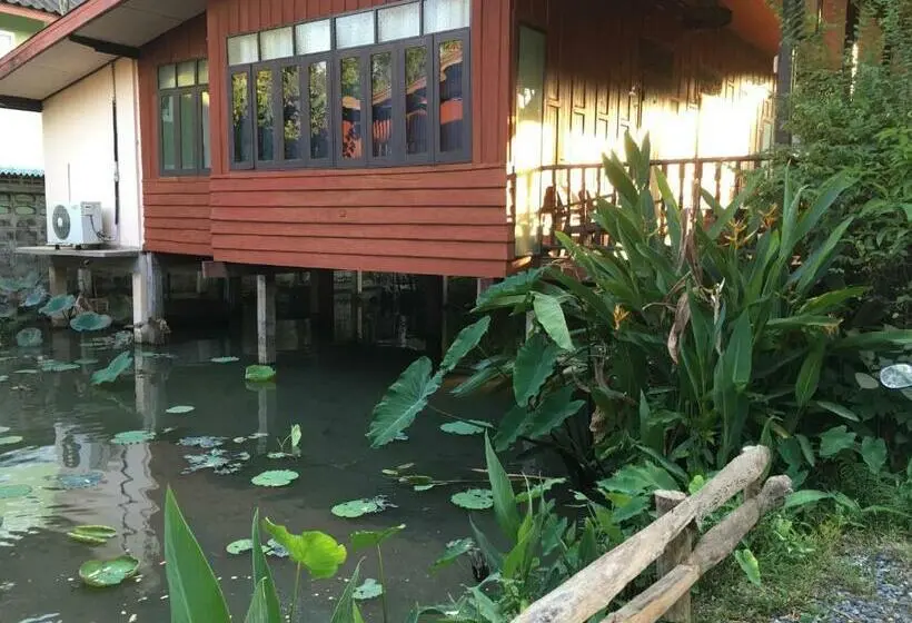 اتاق استاندارد سه تخته با بالکن, Lotus Place Sukhothai
