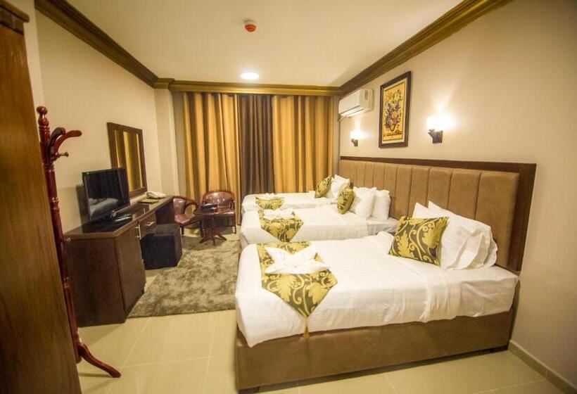 غرفة ديلوكس ثلاثية, Grape Village