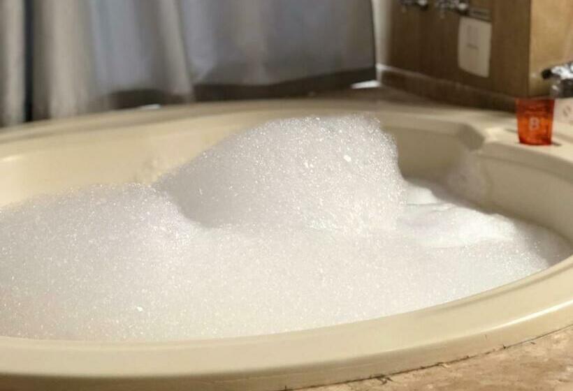 جناح, Motel Sedución