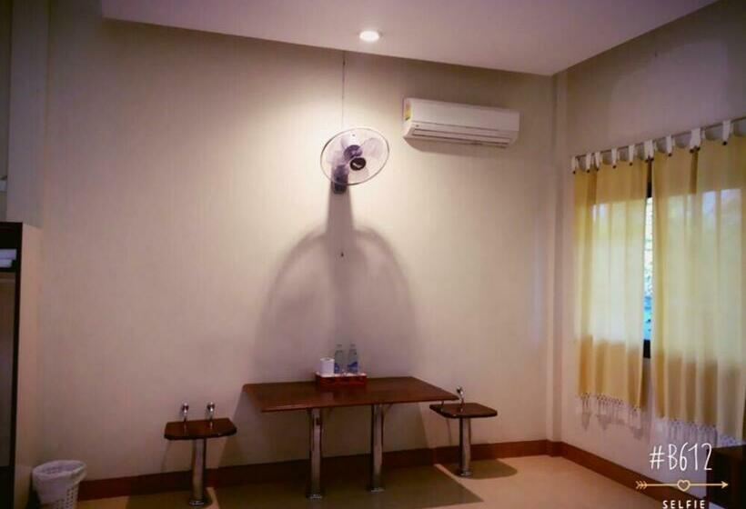 豪华单人间, First Garden Home Resort