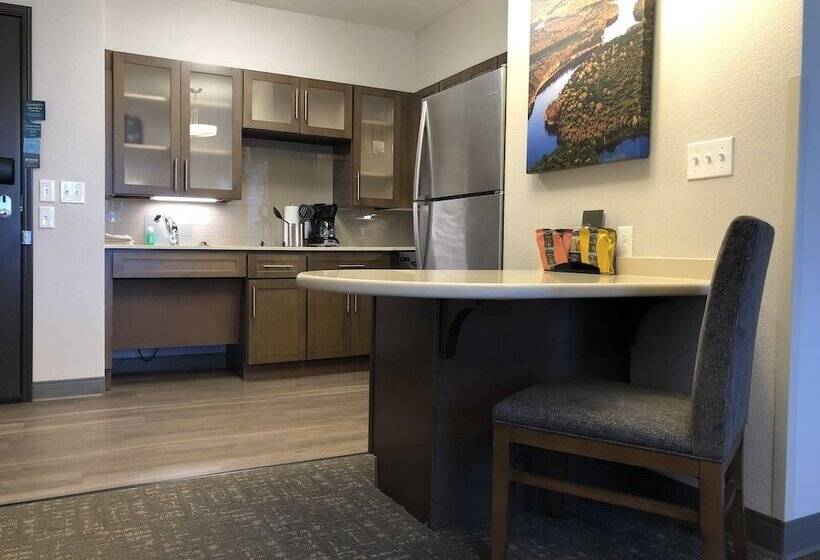 스탠다드 스튜디오, Staybridge Suites   Wisconsin Dells   Lake Delton, An Ihg