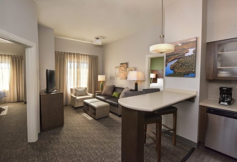 장애인을 위한 스위트, Staybridge Suites   Wisconsin Dells   Lake Delton, An Ihg