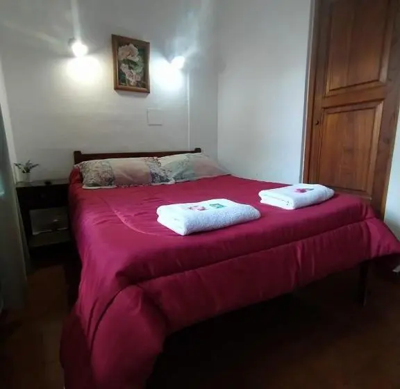 اتاق اکونومی, Hostal Tilian