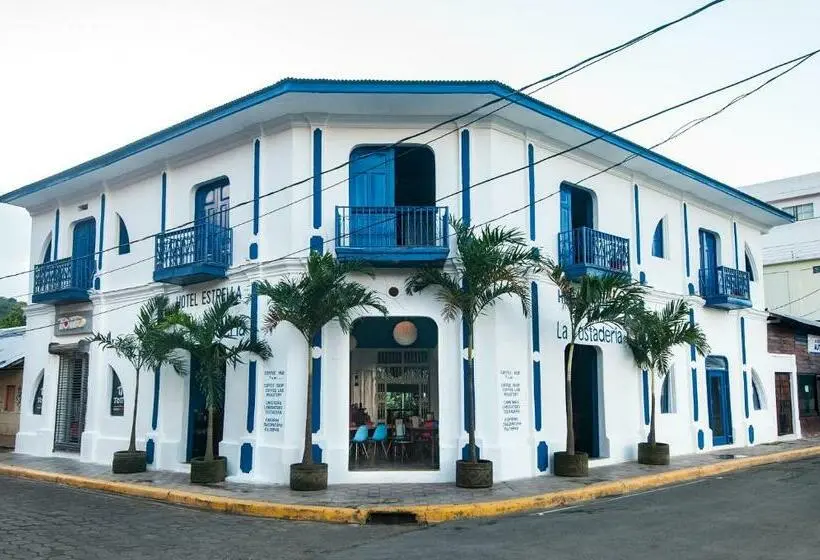 Triple Room Sea View, Hostal Estrella