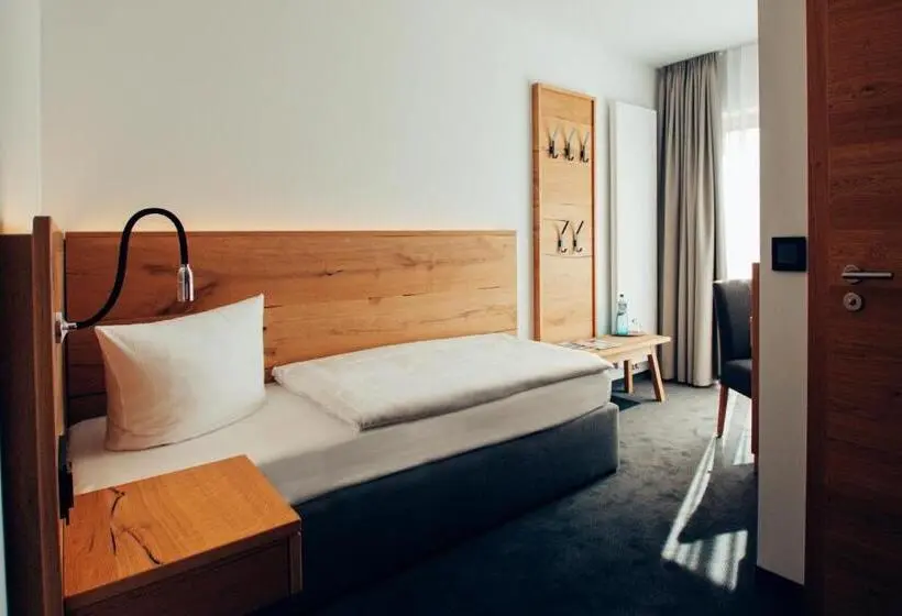 スタンダードシングルルーム, Tannenhaus
