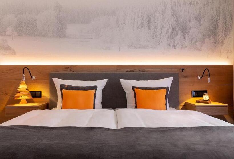 スタンダードトリプルルーム, Tannenhaus