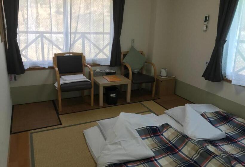 חדר סטנדרט, Fujibou