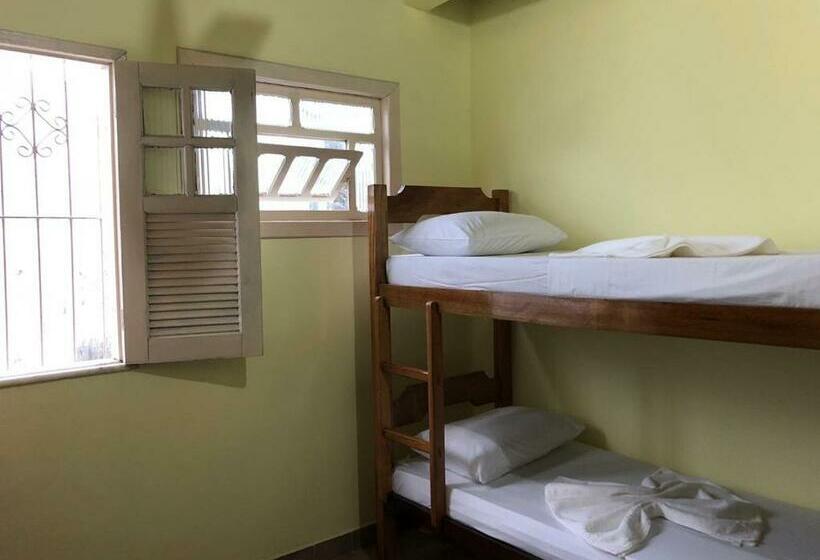 غرفة قياسية رباعية, Hostel Beach