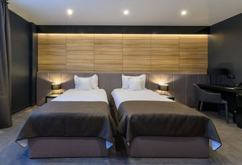 Номер Deluxe, Del Corso