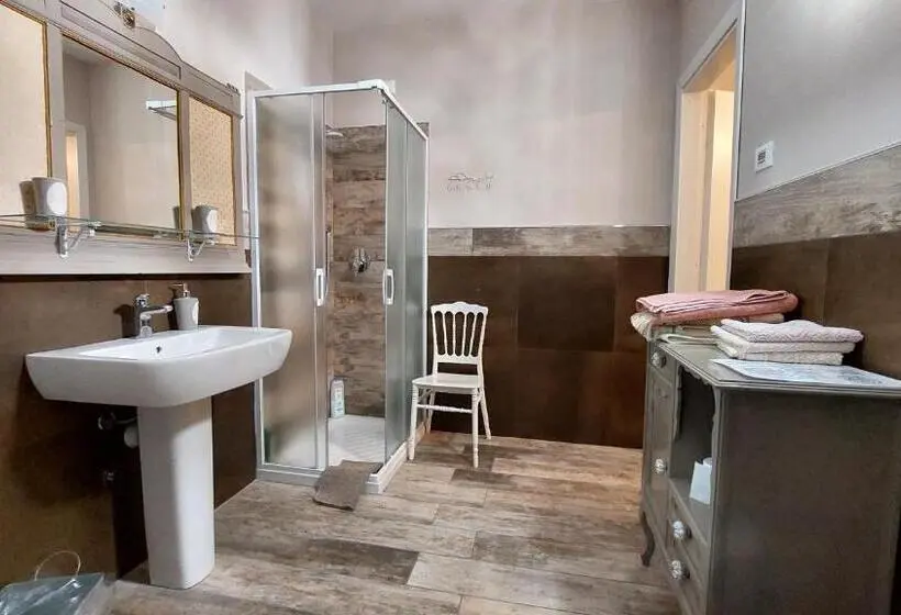 デラックスの４人部屋, Garda Relais Antica Romelia