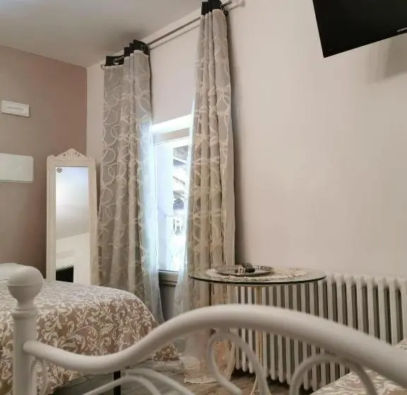 デラックスの４人部屋, Garda Relais Antica Romelia