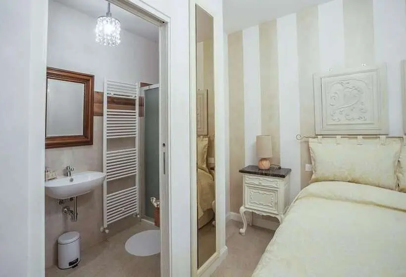 デラックスルーム, Garda Relais Antica Romelia