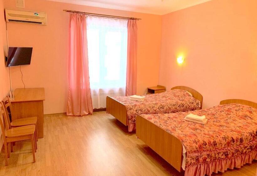 اتاق استاندارد, Inn On Zhytomyrska