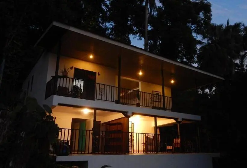 海の見えるスタンダードスタジオ, Casa Federico