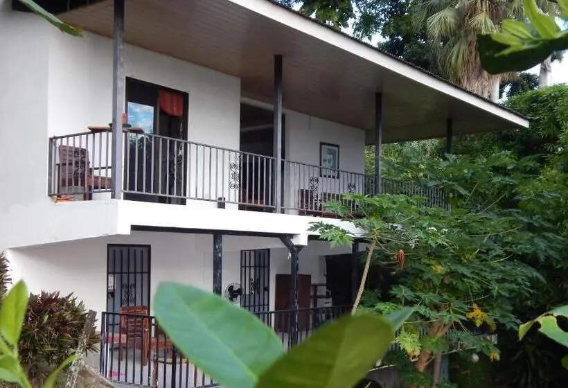 海の見えるスタンダードスタジオ, Casa Federico