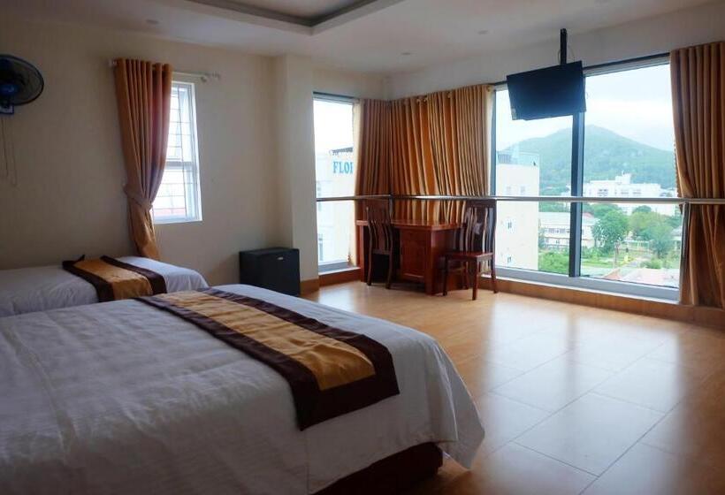 اتاق لوکس با چشم‌انداز شهر, Green Hotel Quy Nhơn