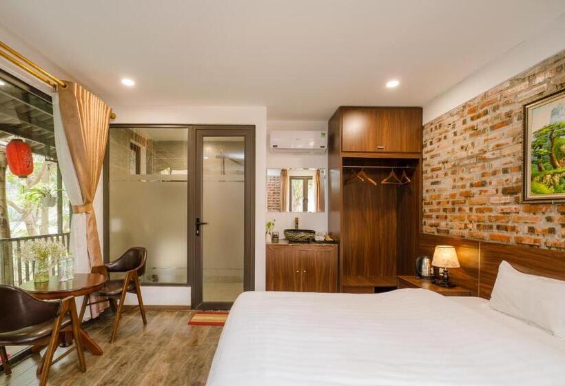 اتاق استاندارد با چشمانداز استخر, King Kong Homestay