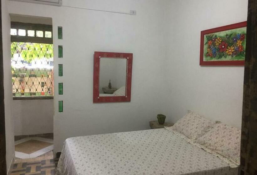 سوییت, Gira Arte Hostel