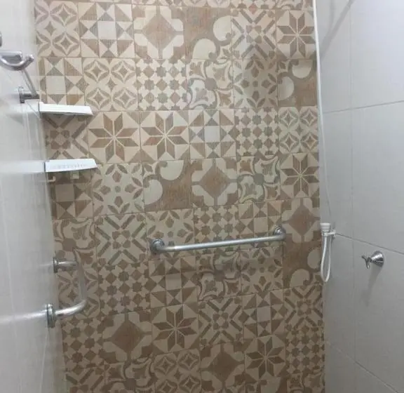 اتاق استاندارد, Gira Arte Hostel