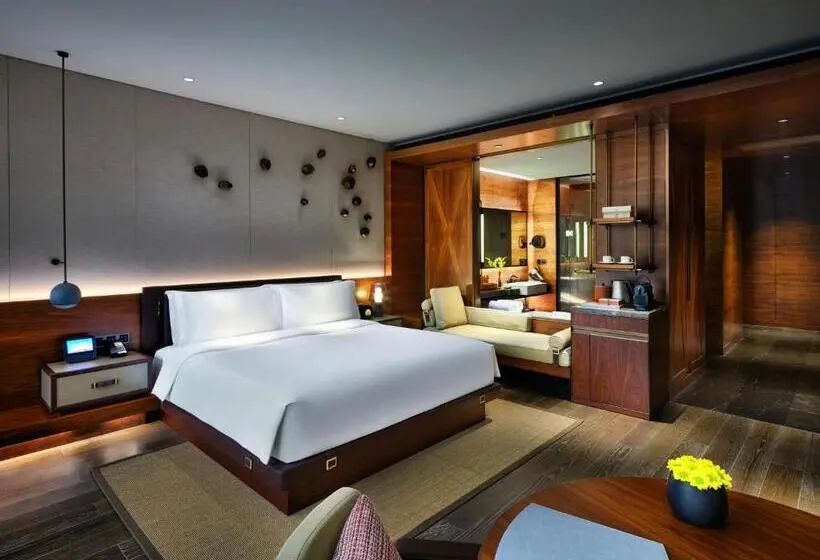 キングサイズベッドのデラックスルーム, Intercontinental Shanghai Wonderland, An Ihg