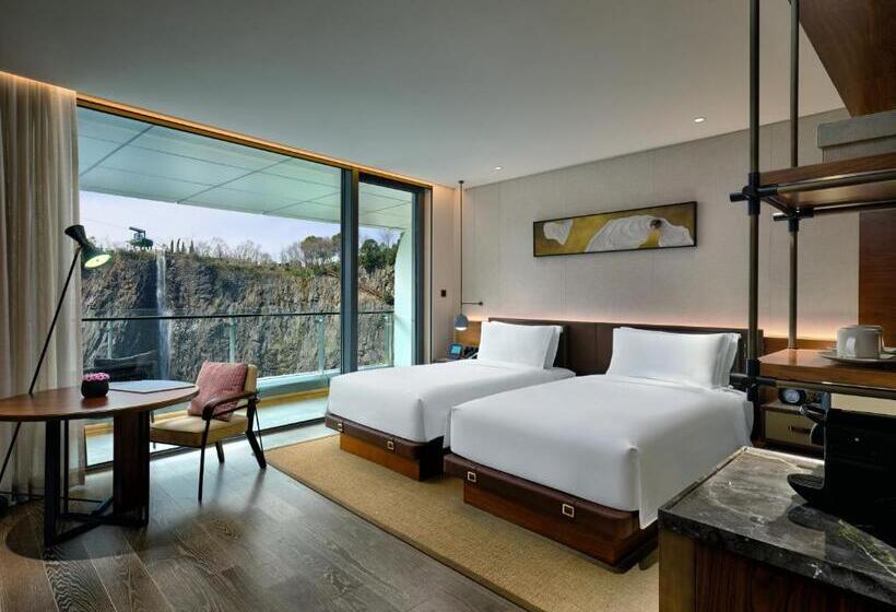 발코니가 있는 프리미엄 룸, Intercontinental Shanghai Wonderland, An Ihg