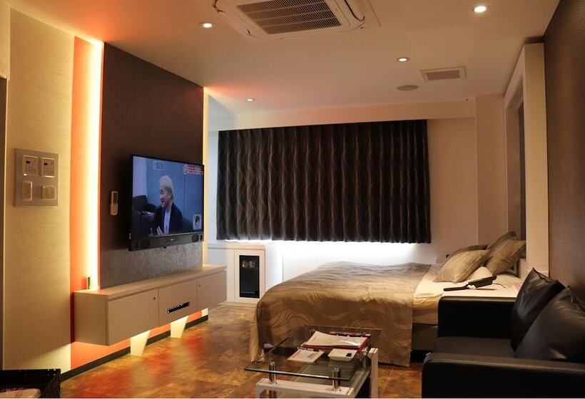 디럭스 룸, Xcell