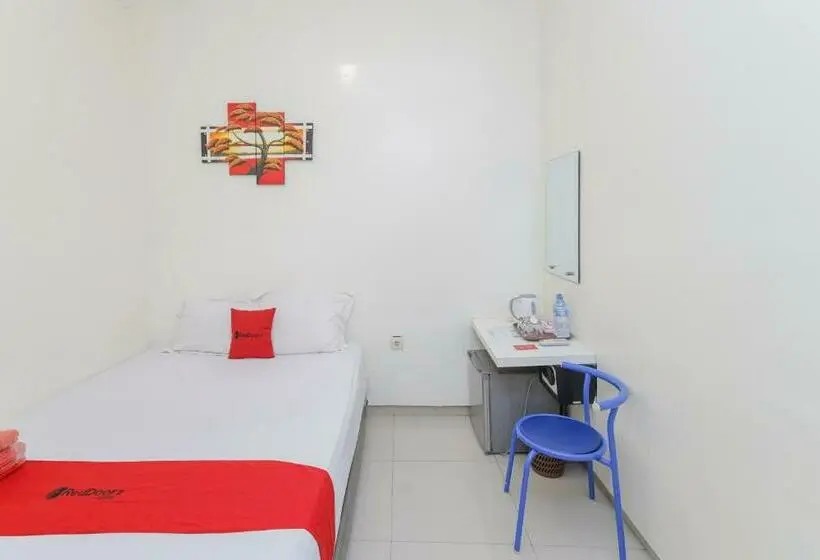 スタンダードルーム, Reddoorz Plus At K23 Rungkut Madya