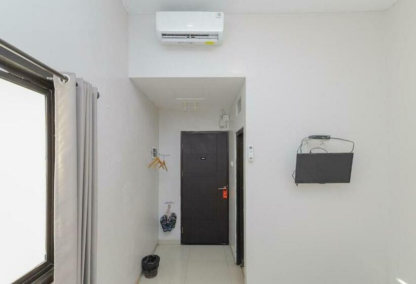 Номер Стандарт, Reddoorz Plus At K23 Rungkut Madya