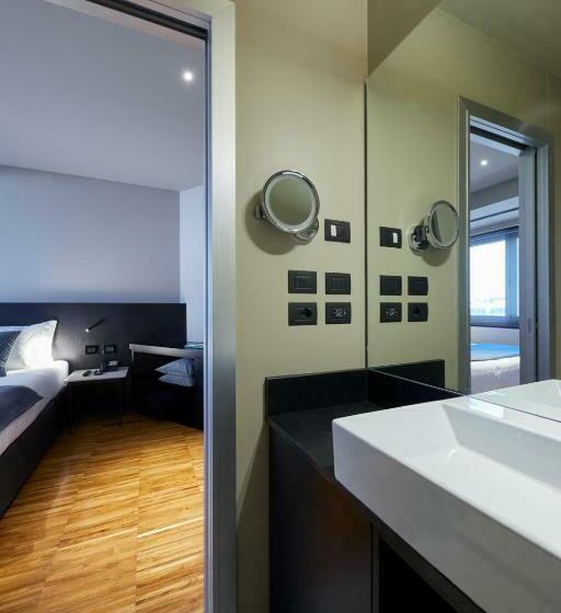 חדר בסיסי, Delparco