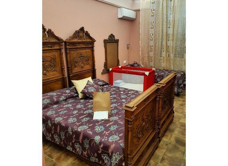 اتاق لوکس سه تخته, B&b Domvs Tva