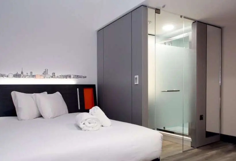 スタンダードルーム, Easyhotel Ipswich