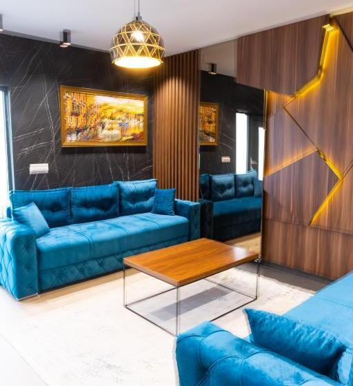 سوییت با استخر, Emrovic Raj