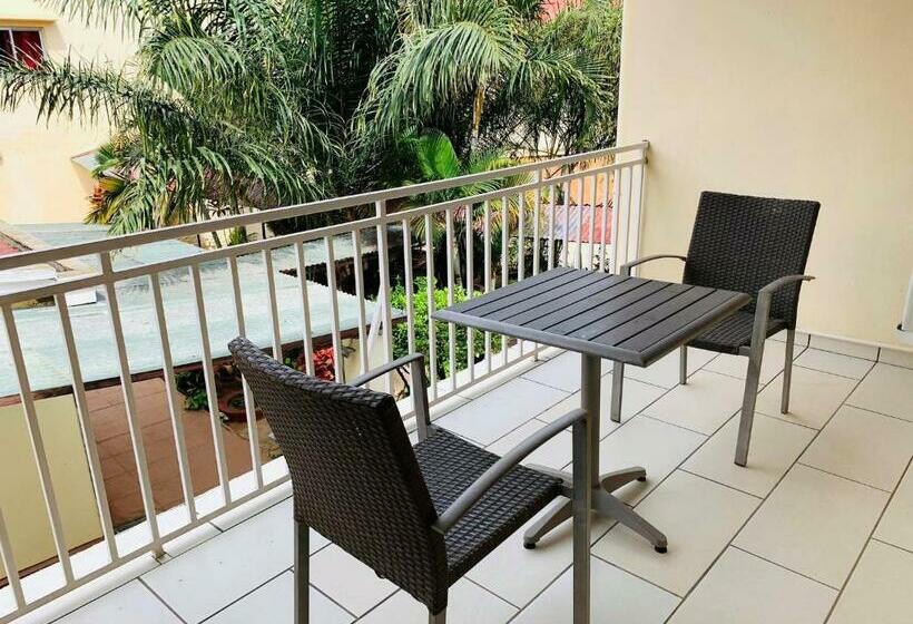 اتاق استاندارد با بالکن, Hôtel   Appartement Meublé  Les Flots Bleu