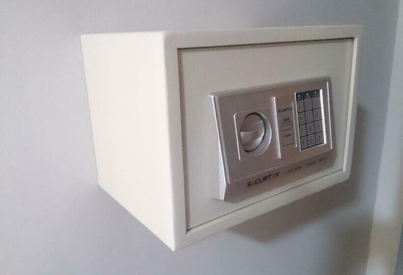 آپارتمان 1 خوابه, Hôtel Appartement Meublé Les Flots Bleu