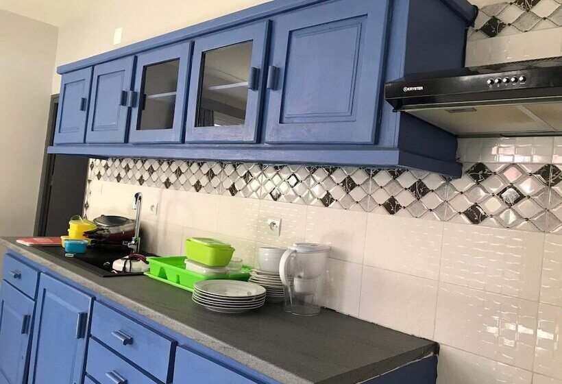 استودیوی استاندارد, Hôtel Appartement Meublé Les Flots Bleu