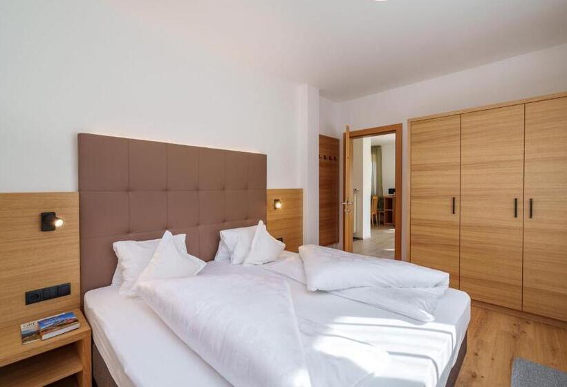 شقة غرفة واحدة, Törggelehof