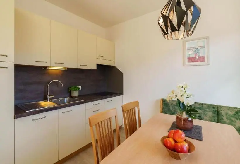 １ベッドルームアパートメント, Törggelehof