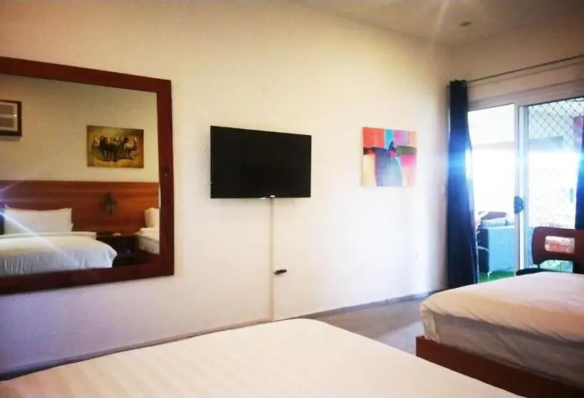 اتاق خانوادگی, Roman Empire Panglao Boutique Resort