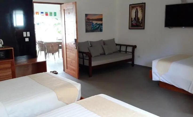 اتاق راحتی سه تخته, Roman Empire Panglao Boutique Resort